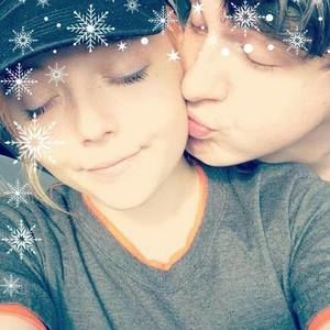 Meet your Posher, Crickette